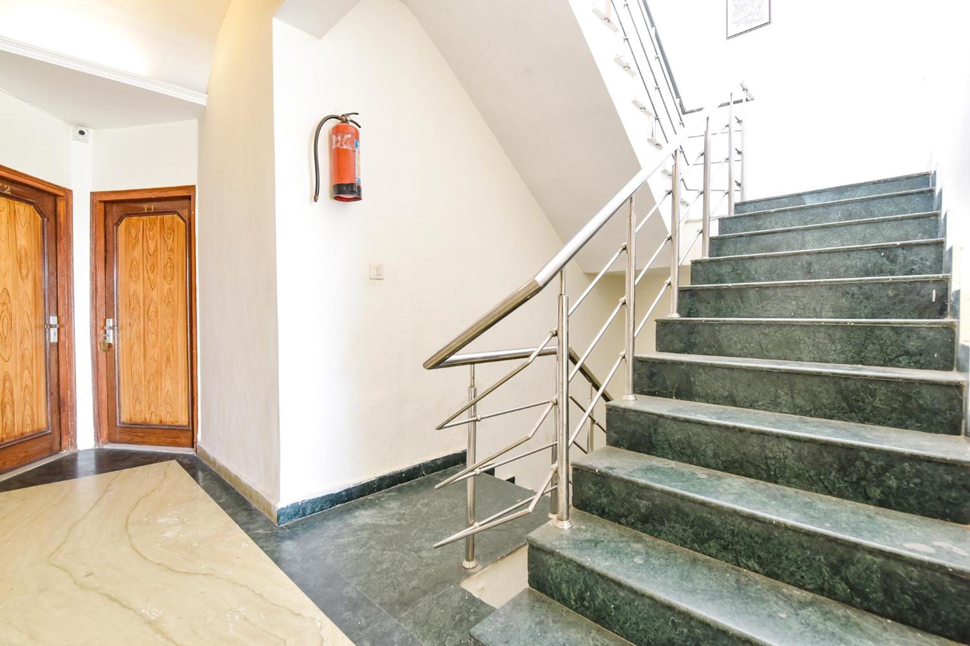 Fabhotel Basera Haridwār Exteriör bild